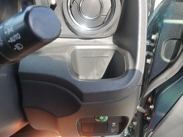 Ｎ－ＯＮＥ プレミアム　ツアラー　ＳＤナビ　ＣＤ　ＤＶＤ　Ｂｌｕｅｔｏｏｔｈ　バックカメラ　ＥＴＣ　プッシュスタート　フルセグＴＶ　スマートキー　アイドリングストップ　ドライブレコーダー前　ＨＩＤライト　フォグ　オートライト　ステリモ（44枚目）