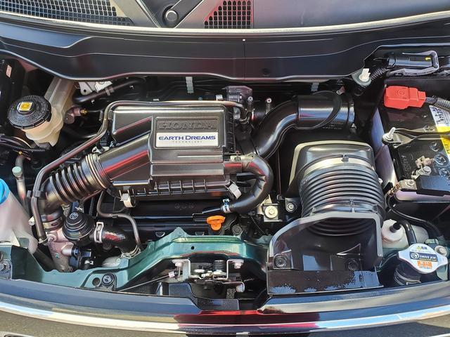 Ｎ－ＯＮＥ プレミアム　ツアラー　ＳＤナビ　ＣＤ　ＤＶＤ　Ｂｌｕｅｔｏｏｔｈ　バックカメラ　ＥＴＣ　プッシュスタート　フルセグＴＶ　スマートキー　アイドリングストップ　ドライブレコーダー前　ＨＩＤライト　フォグ　オートライト　ステリモ（54枚目）