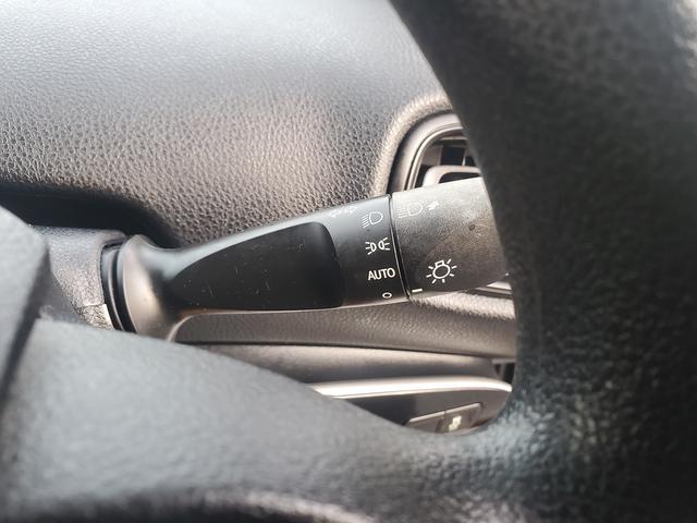 プリウス E 社外ナビ Bluetooth バックカメラ ステアリングリモコン プッシュスタート 15インチアルミ LEDライト スマートキー ETC ドライブレコーダー(35枚目)