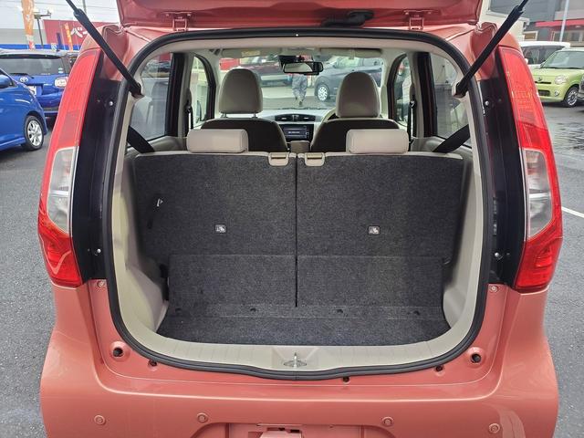 ☆チャンスの魅力１０☆　　お客様に少しでも安くお車を提供するために、チャンスでは店舗看板や、装飾、展示車両用のポップやシールなど、ほとんどの物を自社制作しています！スタッフの手作りの物も多数あります！