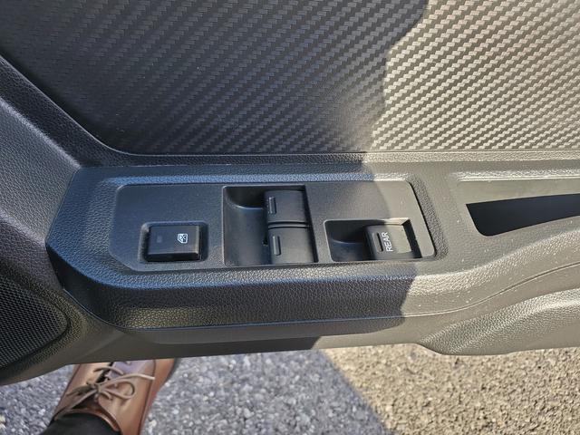 ☆この車いいかも．．☆そう思って頂けましたら、まずはお気に入り追加をクリック！追加して何度か見て、「やっぱりいいな」と思ったら、迷わずに、お気軽にお問合せ下さい。運命の一台かも．．．．．