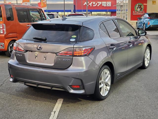 CT CT200h バージョンC SDナビ CD Bluetooth フルセグTV バックカメラ クルーズコントロール クリアランスソナー LEDライト フォグ ETC シートヒーター スマートキー 17インチアルミ(7枚目)