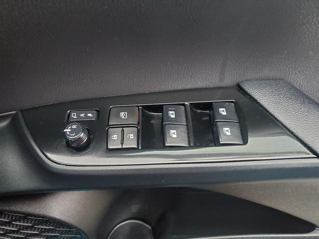 プリウスPHV Sナビパッケージ 純正ナビ フルセグTV Bluetooth バックカメラ ステリモ スマートキー トヨタセーフティーセンス クルーズコントロール ETC2.0 LEDライト15インチアルミ ドライブレコーダーF,R(40枚目)