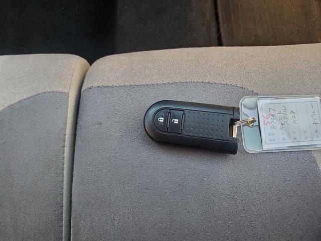 ☆キズやヘコミも☆　　ぶつけてしまった！ぶつけられちゃった！そんなときも大丈夫！自社鈑金工場も完備しています！自社工場だからこそ出来る丁寧な作業、納得の価格、もしもの時の対応もお任せ下さい！