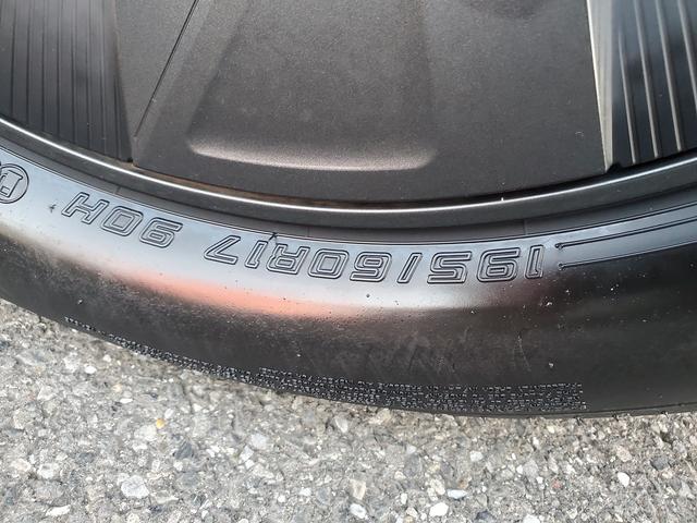 プリウス U Bluetoothオーディオ フルセグTV バックカメラ クルーズコントロール ステリモ ETC2.0 オートライト LEDライト プッシュスタート 17インチ純正アルミ(70枚目)