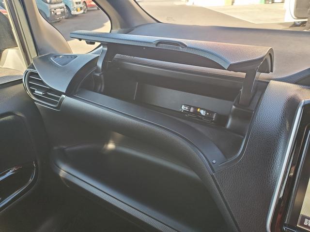 ���X�ܓ�������@�@�@�@�X�ܓ�����́A�\�ʂ艈���ɁA�Q�����̏o��������L��܂��I�h�m�Ŕ��ڈ�ł��I