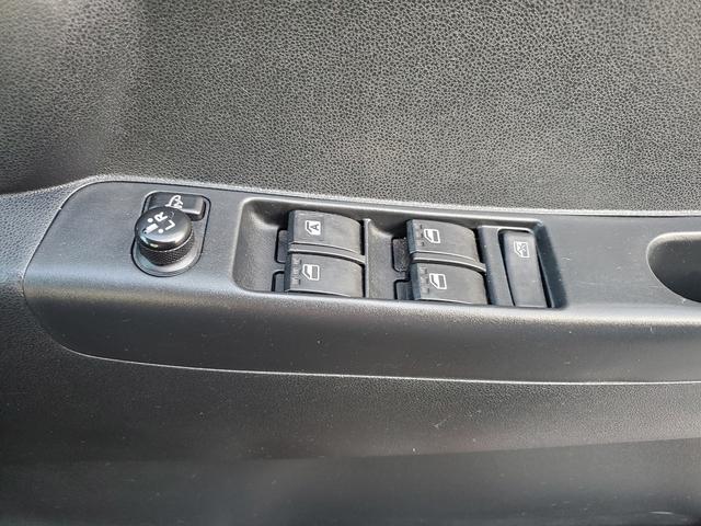 ムーヴコンテ カスタム　Ｘ　ＶＳ　ＳＤナビ　ＣＤ　ＤＶＤ　Ｂｌｕｅｔｏｏｔｈ　アイドリングストップ　スマートキー　純正１５インチアルミ　ＨＩＤ　フォグ　オートエアコン　ウインカーミラー（44枚目）