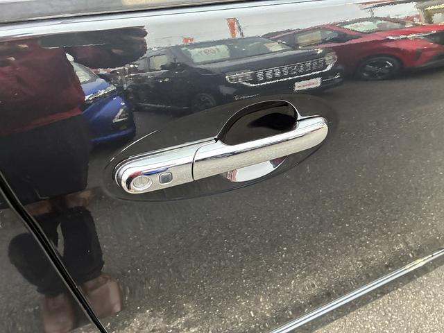 �����q�l���@�@�@�@�@�@���݁A�����`�����X�́A�P�R�X�ܓW�J�����Ē����Ă��܂��B�S�ẮA�`�����X�������p�����Ă��邨�q�l�̂������ł��B���q�l�ւ̊��ӂ̋C������Y�ꂸ�ɁA���ꂩ������X�w�͂𑱂��Ă����܂��B