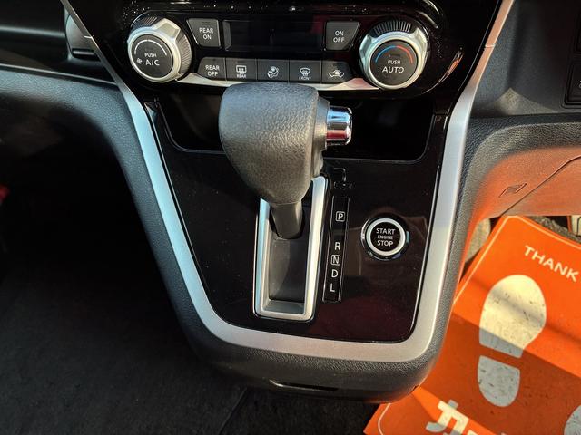 ���x�r�[�J�[���n�j�I���傫�ȓW����ɍL���ʘH���L��܂��̂ŁA���q�l�A��ł̂����X���劽�}�ł��I�x�r�[�J�[�Ƌ��ɁA�������ƓW���ԗ������������܂��B