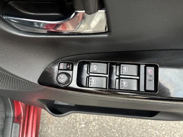 タント カスタムＲＳ　ＳＡＩＩ　社外ナビ　フルセグＴＶ　Ｂｌｕｅｔｏｏｔｈ接続　ＣＤ／ＤＶＤ再生　ＥＴＣ　バックカメラ　両側パワースライドドア　アイドリングストップ　ＬＥＤヘッドライト　プッシュスタート　スマートキー　純正アルミ（14枚目）