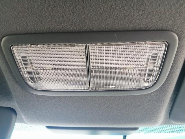 フリードスパイクハイブリッド ハイブリッド　プレミアムエディション　純正ナビ　フルセグＴＶ　Ｂｌｕｅｔｏｏｔｈ接続　ＣＤ／ＤＶＤ再生　ＥＴＣ　バックカメラ　両側パワースライドドア　アイドリングストップ　ＨＩＤヘッドライト　スマートキー　クルーズコントロール（33枚目）