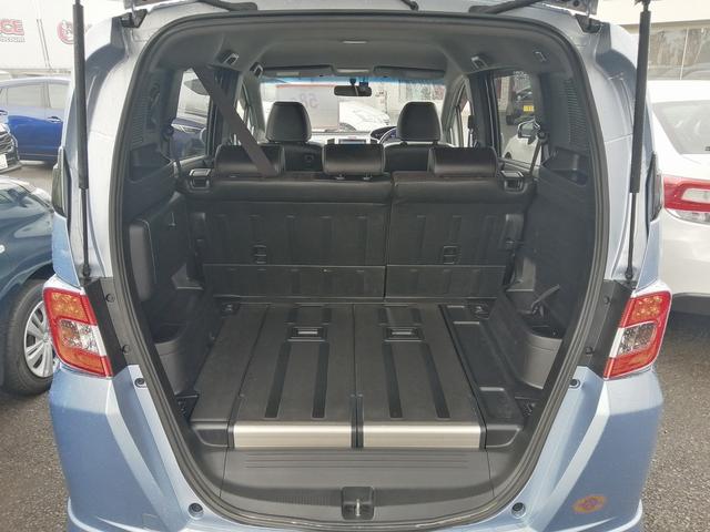 フリードスパイクハイブリッド ハイブリッド　プレミアムエディション　純正ナビ　フルセグＴＶ　Ｂｌｕｅｔｏｏｔｈ接続　ＣＤ／ＤＶＤ再生　ＥＴＣ　バックカメラ　両側パワースライドドア　アイドリングストップ　ＨＩＤヘッドライト　スマートキー　クルーズコントロール（40枚目）