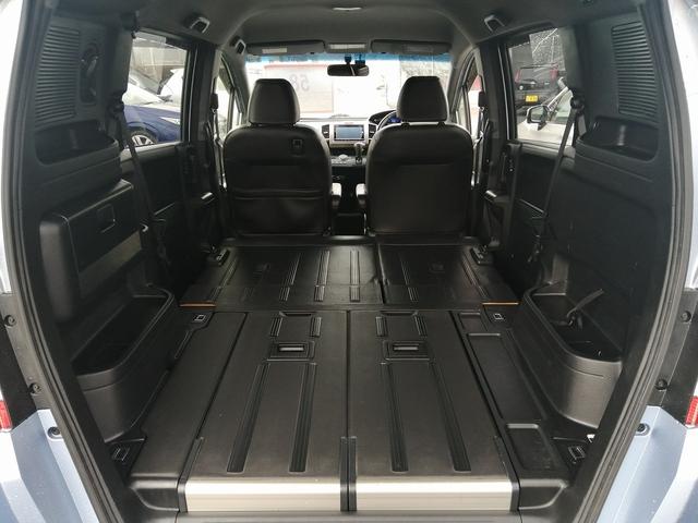 フリードスパイクハイブリッド ハイブリッド　プレミアムエディション　純正ナビ　フルセグＴＶ　Ｂｌｕｅｔｏｏｔｈ接続　ＣＤ／ＤＶＤ再生　ＥＴＣ　バックカメラ　両側パワースライドドア　アイドリングストップ　ＨＩＤヘッドライト　スマートキー　クルーズコントロール（42枚目）