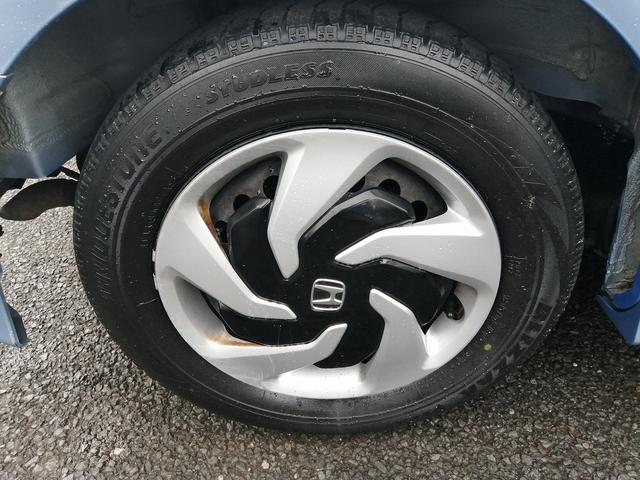 フリードスパイクハイブリッド ハイブリッド　プレミアムエディション　純正ナビ　フルセグＴＶ　Ｂｌｕｅｔｏｏｔｈ接続　ＣＤ／ＤＶＤ再生　ＥＴＣ　バックカメラ　両側パワースライドドア　アイドリングストップ　ＨＩＤヘッドライト　スマートキー　クルーズコントロール（43枚目）