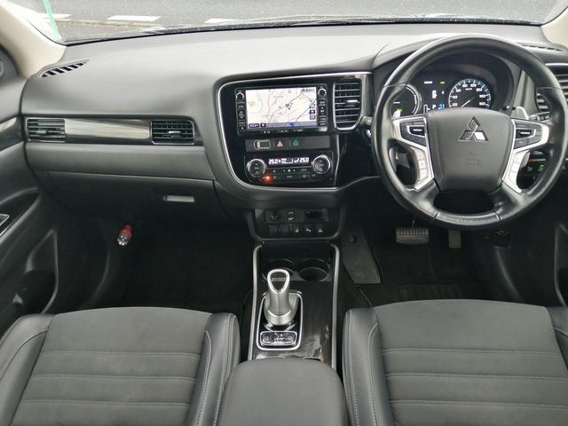 アウトランダーＰＨＥＶ Ｇナビパッケージ　純正ナビ　フルセグＴＶ　Ｂｌｕｅｔｏｏｔｈ接続　ＥＴＣ　全方位カメラ　バックカメラ　クルーズコントロール　ＬＥＤヘッド　エレクトリックテールゲート　パワーシート　シートヒーター　Ｅ－アシスト（18枚目）