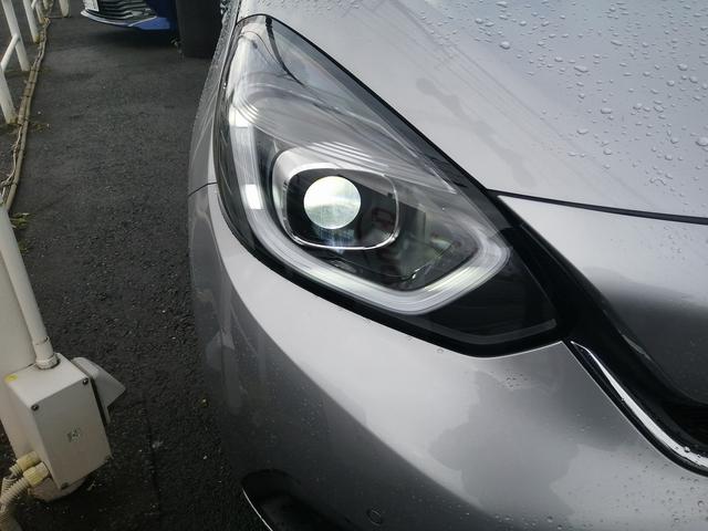 フィット ｅ：ＨＥＶホーム　純正ナビ　フルセグＴＶ　Ｂｌｕｅｔｏｏｔｈ接続　ＥＴＣ　バックカメラ　クルーズコントロール　ＬＥＤヘッドライト　プッシュスタート　スマートキー　ホンダセンシング　ハーフレザーシート（45枚目）