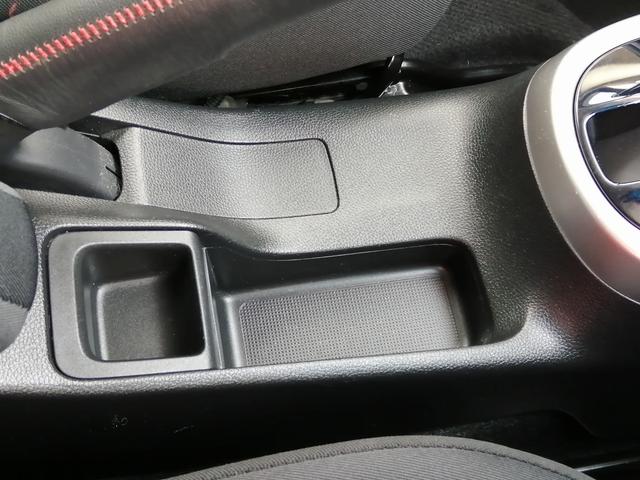 フィット １３Ｇ・Ｌ　ホンダセンシング　純正ナビ　フルセグＴＶ　Ｂｌｕｅｔｏｏｔｈ接続　ＣＤ／ＤＶＤ再生　ＥＴＣ　バックカメラ　クルーズコントロール　ＬＥＤヘッドライト　フロントフォグランプ　プッシュスタート　スマートキー　純正アルミ（25枚目）