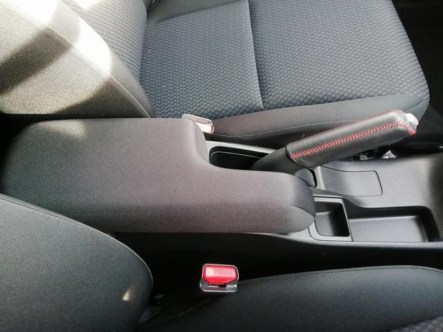 フィット １３Ｇ・Ｌ　ホンダセンシング　純正ナビ　フルセグＴＶ　Ｂｌｕｅｔｏｏｔｈ接続　ＣＤ／ＤＶＤ再生　ＥＴＣ　バックカメラ　クルーズコントロール　ＬＥＤヘッドライト　フロントフォグランプ　プッシュスタート　スマートキー　純正アルミ（26枚目）