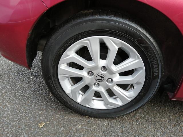 フィット １３Ｇ・Ｌ　ホンダセンシング　純正ナビ　フルセグＴＶ　Ｂｌｕｅｔｏｏｔｈ接続　ＣＤ／ＤＶＤ再生　ＥＴＣ　バックカメラ　クルーズコントロール　ＬＥＤヘッドライト　フロントフォグランプ　プッシュスタート　スマートキー　純正アルミ（62枚目）