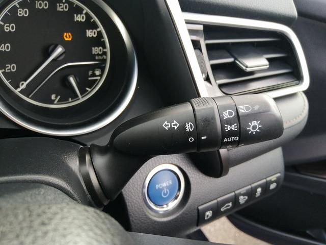 カムリ Ｇ　純正ナビ　フルセグＴＶ　Ｂｌｕｅｔｏｏｔｈ接続　ＥＴＣ　　バックカメラ　運転席パワーシート　ＬＥＤヘッド　プッシュスタート　スマートキー　クルーズコントロール　純正アルミ　トヨタセーフティーセンス（27枚目）