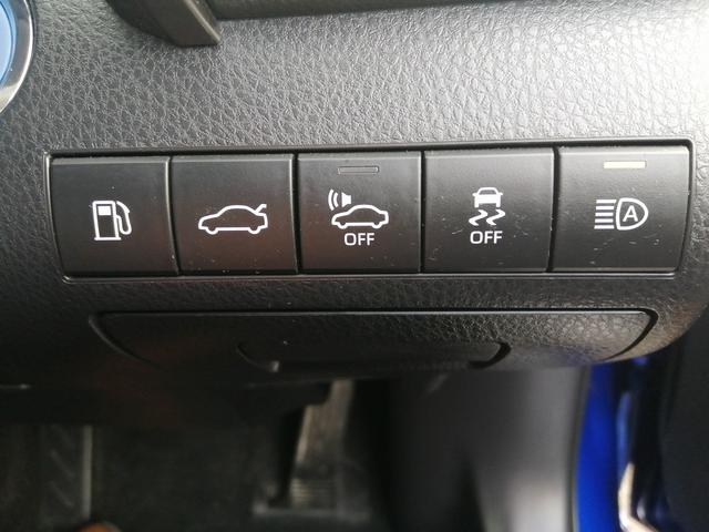 カムリ Ｇ　純正ナビ　フルセグＴＶ　Ｂｌｕｅｔｏｏｔｈ接続　ＥＴＣ　　バックカメラ　運転席パワーシート　ＬＥＤヘッド　プッシュスタート　スマートキー　クルーズコントロール　純正アルミ　トヨタセーフティーセンス（30枚目）