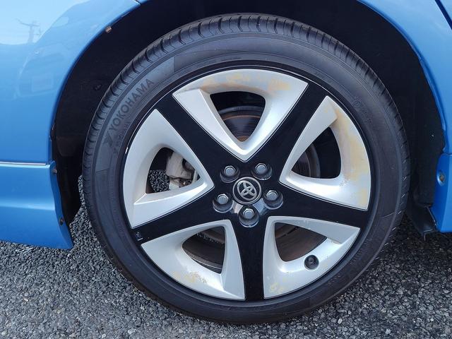 プリウスＰＨＶ Ｓ　オートエアコン　メモリーナビ　バックカメラ　ＥＴＣ　盗難防止装置　スマートキー　ＡＢＳ　カーテンエアバッグ　パワステ　アルミホイール　衝突安全ボディ　Ｗエアバッグ　パワーウインドウ　スマートキー（69枚目）