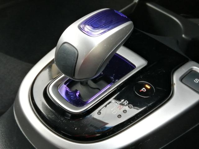 フィットハイブリッド Ｆパッケージ　安全ボディ　ＮＡＶＩ　メモリーナビゲーション　盗難警報装置　ＡＵＴＯエアコン　ＥＣＯＮ　ＡＢＳ付　横滑り防止システム　スマートキー　運転席エアバック　助手席エアバック　パワーステアリング（21枚目）
