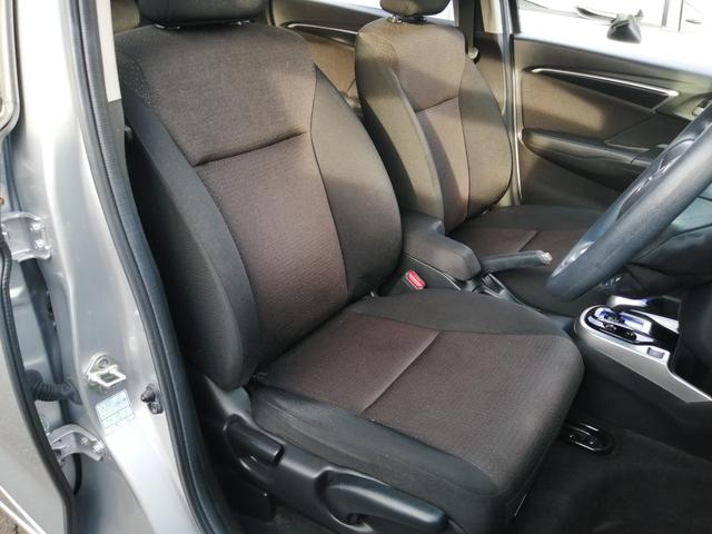 フィットハイブリッド Ｆパッケージ　安全ボディ　ＮＡＶＩ　メモリーナビゲーション　盗難警報装置　ＡＵＴＯエアコン　ＥＣＯＮ　ＡＢＳ付　横滑り防止システム　スマートキー　運転席エアバック　助手席エアバック　パワーステアリング（38枚目）