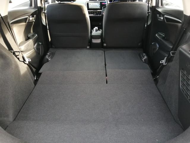 フィットハイブリッド Ｆパッケージ　安全ボディ　ＮＡＶＩ　メモリーナビゲーション　盗難警報装置　ＡＵＴＯエアコン　ＥＣＯＮ　ＡＢＳ付　横滑り防止システム　スマートキー　運転席エアバック　助手席エアバック　パワーステアリング（47枚目）