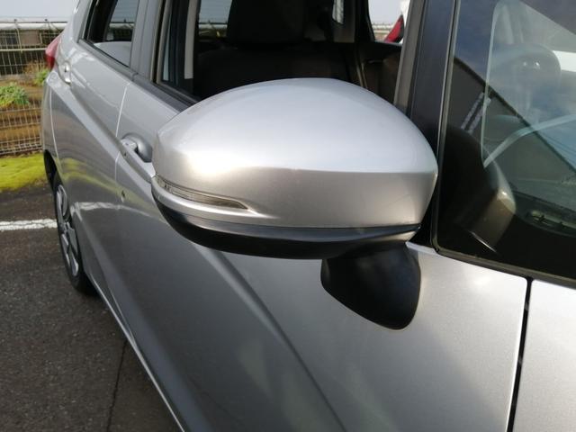 フィットハイブリッド Ｆパッケージ　安全ボディ　ＮＡＶＩ　メモリーナビゲーション　盗難警報装置　ＡＵＴＯエアコン　ＥＣＯＮ　ＡＢＳ付　横滑り防止システム　スマートキー　運転席エアバック　助手席エアバック　パワーステアリング（57枚目）