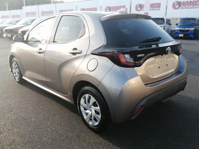 ヤリス X(10枚目)