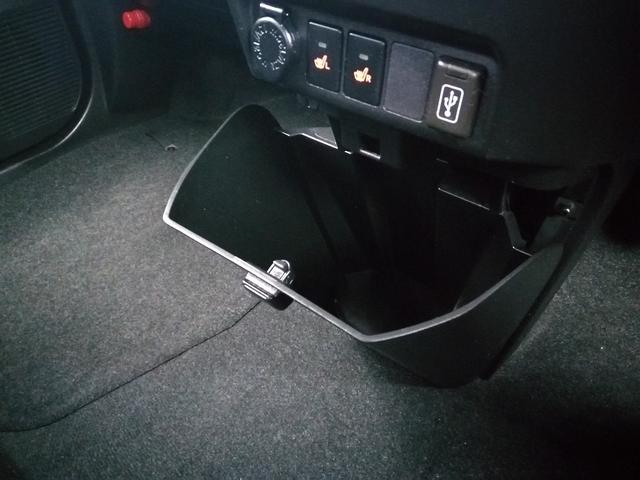 ルーミー Ｘ　純正ナビ　フルセグＴＶ　Ｂｌｕｅｔｏｏｔｈ接続　ＣＤ／ＤＶＤ再生　ＥＴＣ　バックカメラ　プッシュスタート　スマートキー　スマートアシスト　アイドリングストップ　左後パワースライド　前席シートヒーター（13枚目）