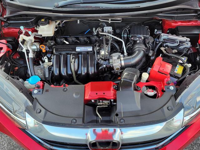 シャトル ハイブリッド　ホンダセンシング　メモリナビ　フルセグ　ＣＤ　ＤＶＤ再生　Ｂｌｕｅｔｏｏｔｈ　バックカメラ　ＥＴＣ　プライバシーガラス　横滑り防止　アルミホイール　ドライブレコーダー　衝突軽減ブレーキ（58枚目）