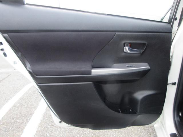 プリウスアルファ Ｓ　純正ナビ　ワンセグＴＶ　Ｂｌｕｅｔｏｏｔｈオーディオ　バックカメラ　ＥＴＣ　アルミホイール　フォグライト　横滑り防止　ＡＢＳ　運転席エアバック　助手席エアバック（22枚目）