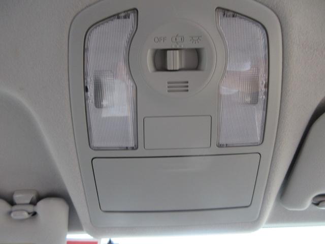 プリウスアルファ Ｓ　純正ナビ　ワンセグＴＶ　Ｂｌｕｅｔｏｏｔｈオーディオ　バックカメラ　ＥＴＣ　アルミホイール　フォグライト　横滑り防止　ＡＢＳ　運転席エアバック　助手席エアバック（45枚目）