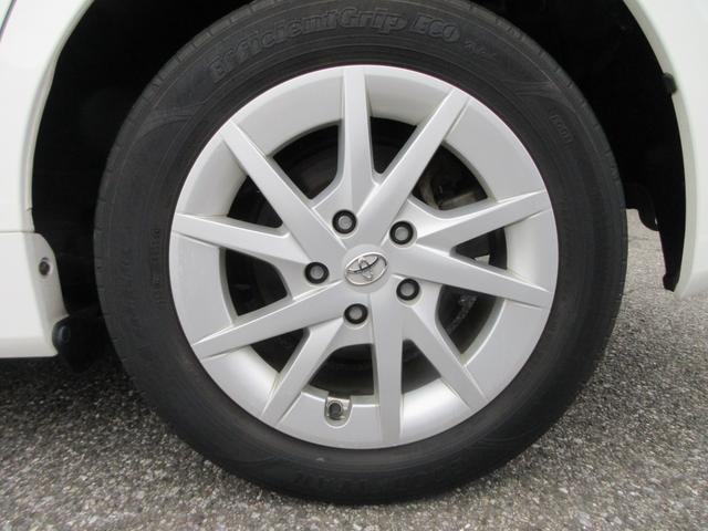 プリウスアルファ Ｓ　純正ナビ　ワンセグＴＶ　Ｂｌｕｅｔｏｏｔｈオーディオ　バックカメラ　ＥＴＣ　アルミホイール　フォグライト　横滑り防止　ＡＢＳ　運転席エアバック　助手席エアバック（53枚目）