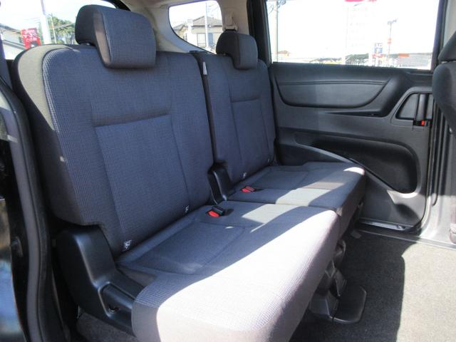 シエンタ G 純正ナビ フルセグTV Bluetoothオーディオ バックカメラ ETC スマートキー 両側電動スライドドア シートヒーター LEDヘッドライト フォグライト 衝突被害軽減システム(13枚目)