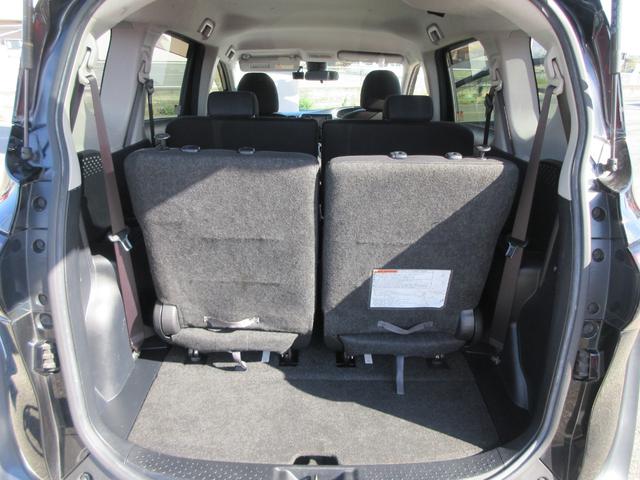 シエンタ G 純正ナビ フルセグTV Bluetoothオーディオ バックカメラ ETC スマートキー 両側電動スライドドア シートヒーター LEDヘッドライト フォグライト 衝突被害軽減システム(15枚目)