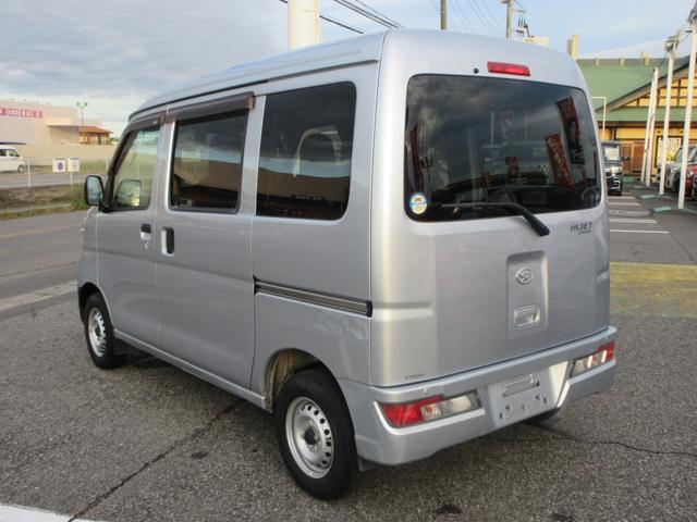 ハイゼットカーゴ ＤＸ　ＳＡＩＩＩ　ＬＥＤヘッドライト　衝突軽減ブレーキ　横滑り防止装置　ＡＢＳ　アイドリングストップ（9枚目）