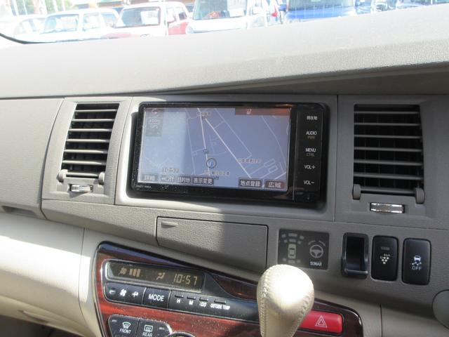 アイシス Ｇ　純正ナビ　フルセグＴＶ　バックカメラ　フォグライト　ＨＩＤライト　プライバシーガラス　助手席エアバッグ　エアバッグ　ＡＢＳ　電格ミラー　右ハンドル　インパネＡＴ　アルミホイール（5枚目）