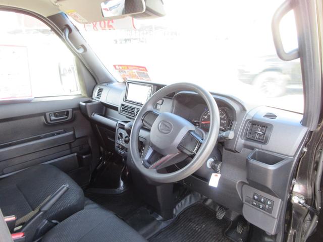 ハイゼットカーゴ ＤＸ　Ｂｌｕｅｔｏｏｔｈ　ワンセグＴＶ　ＥＴＣ　キーレス　ＣＤ　衝突軽減ブレーキ　横滑り防止装置　ＡＢＳ　アイドリングストップ　フルフラットシート　両側スライドドア　プライバシーガラス（8枚目）