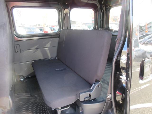 ハイゼットカーゴ ＤＸ　Ｂｌｕｅｔｏｏｔｈ　ワンセグＴＶ　ＥＴＣ　キーレス　ＣＤ　衝突軽減ブレーキ　横滑り防止装置　ＡＢＳ　アイドリングストップ　フルフラットシート　両側スライドドア　プライバシーガラス（20枚目）