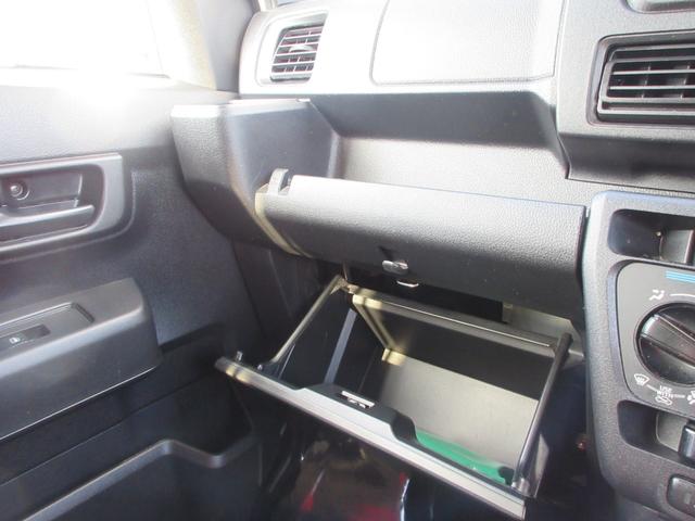 ハイゼットカーゴ ＤＸ　Ｂｌｕｅｔｏｏｔｈ　ワンセグＴＶ　ＥＴＣ　キーレス　ＣＤ　衝突軽減ブレーキ　横滑り防止装置　ＡＢＳ　アイドリングストップ　フルフラットシート　両側スライドドア　プライバシーガラス（38枚目）