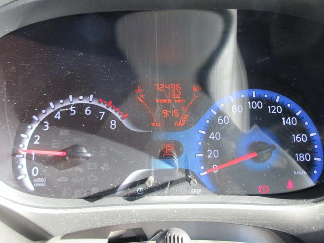 キューブ １５Ｘ　スマートキー　ＡＢＳ　横滑り防止装置　アイドリングストップ　エアバッグ　助手席エアバッグ　プライバシーガラス　フルフラットシート（14枚目）