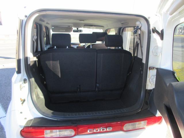 キューブ １５Ｘ　スマートキー　ＡＢＳ　横滑り防止装置　アイドリングストップ　エアバッグ　助手席エアバッグ　プライバシーガラス　フルフラットシート（27枚目）