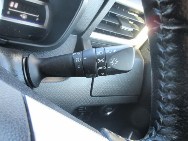 タンク カスタムG メモリーナビ ETC Bluetooth スマートキー ワンセグTV アラウンドビューモニター シートヒーター 両側パワースライドドア アイドリングストップ フルフラットシート ABS ESC(23枚目)