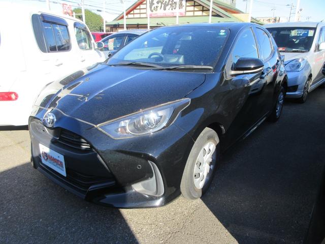 ヤリス Ｇ　純正ナビ　全方位カメラ　スマートキー　ＥＴＣ　Ｂｌｕｅｔｏｏｔｈオーディオ　運転席エアバック　助手席エアバック　横滑り防止　ＡＢＳ　電動格納ミラー（3枚目）