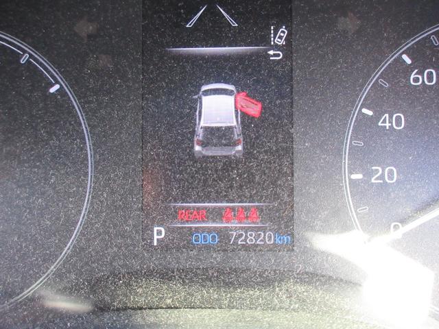 ヤリス ハイブリッドＸ　純正ナビ　バックカメラ　ＥＴＣ　Ｂｌｕｅｔｏｏｔｈオーディオ　クルーズコントロール　衝突被害軽減システム　横滑り防止　ＡＢＳ　運転席エアバック　助手席エアバック（5枚目）