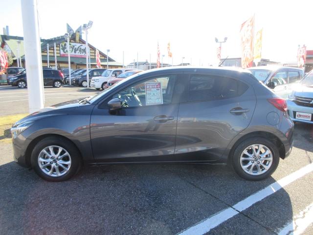 デミオ ＸＤ　アーバンスタイリッシュモード　メモリナビ　ワンセグ　　バックカメラ　Ｂｌｕｅｔｏｏｔｈ　スマートキー　横滑り防止　フルフラットシート　アルミホイール　プライバシーガラス　プッシュスタート（12枚目）