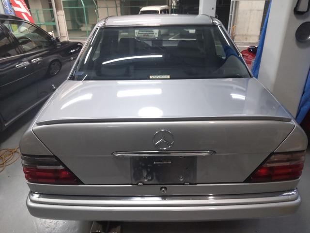 Eクラス E320 本革シート/左ハンドル/AMG17インチAW/AMGダウンサス/ビルシュタインショック(58枚目)